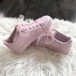 ALDO sparkle pink sneakers size 6.